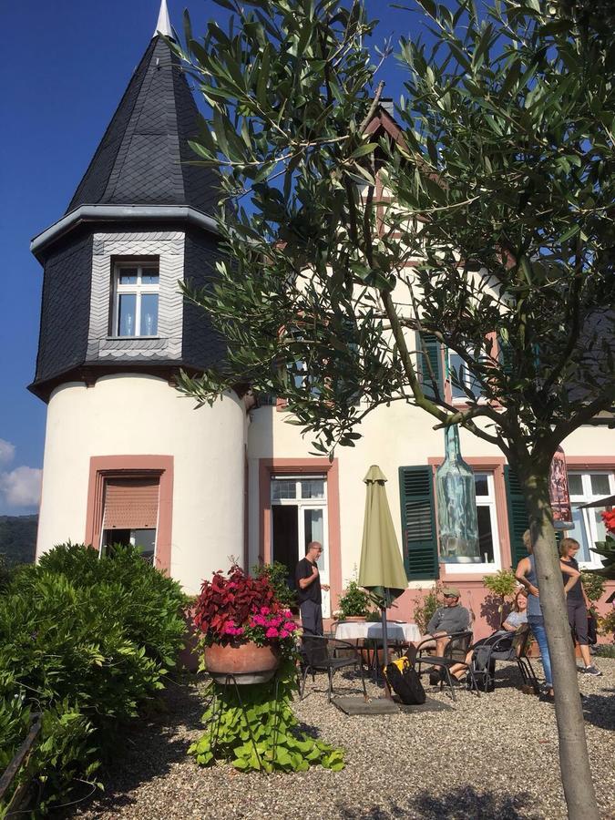 Wohnen Im Burghotel Lorch am Rhein Exterior photo